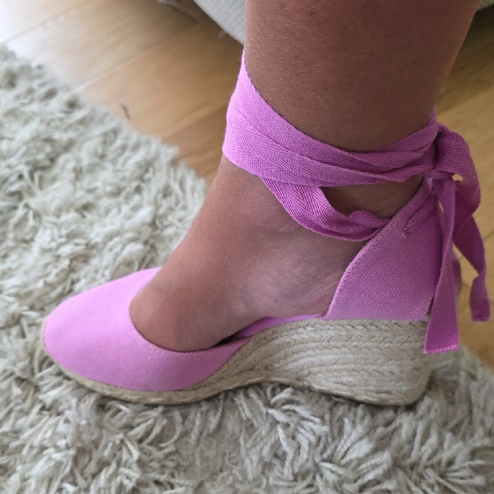 VENUS Lavender Espadrille Wedge Sandals - Picture 7 of 7